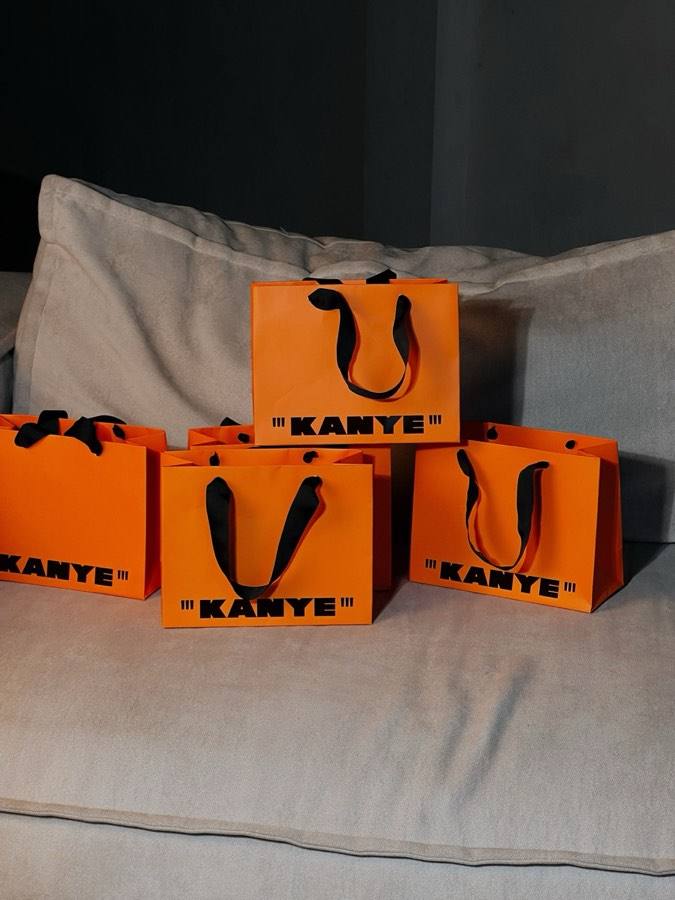 Фирменные пакеты KANYE